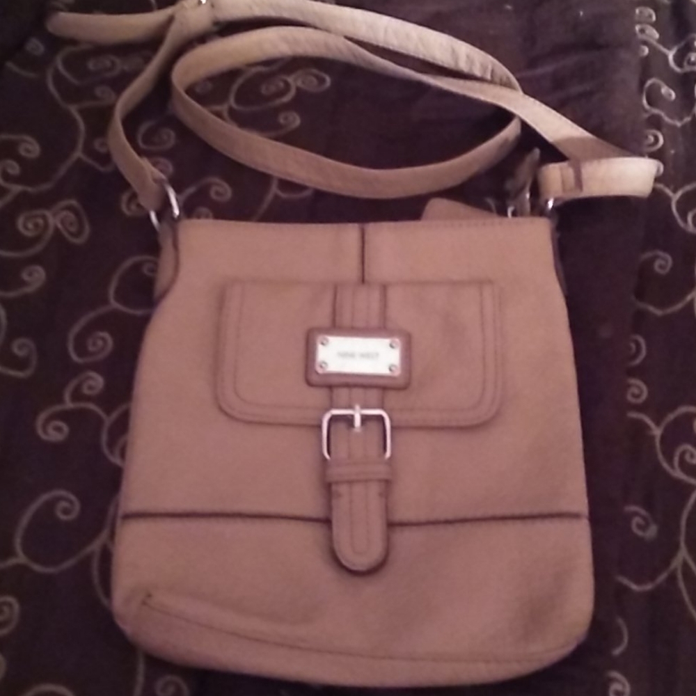 Nine West Crossbody purse - Picture 1 of 8